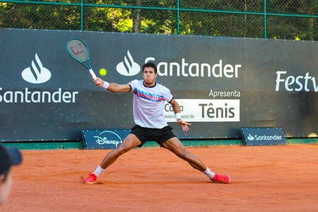 ATP, Tennis Herren challenger curitiba brazilian duel for the quarterfinals Curitiba (pr), 10 25 2024- tennis atp challenger curitiba gustavo heide mateus alves- brazilian duel for the quarterfinals at the atp challenger curitiba tennis player gustavo heide beat his compatriot mateus alves 6 3 6 7 6 2 on the graciosa country club court on the afternoon of this friday, october 25, 2024. (Foto: Edson De Souza Thenews2 imago images) SPO  Copyright: xEdsonxTeodoroxDexSouzax