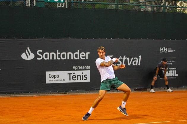 ATP, Tennis Herren challenger curitiba felipe meligeni advances to the semifinals Curitiba (pr), 10 25 2024- tennis atp challenger curitiba felipe meligeni roman andres burruchaga- in a very disputed match, brazilian felipe meligeni beat roman andres burruchaga (arg) by 6 0 4 6 6 1, on the graciosa country club court on the night of this friday, october 25, 2024. (Foto: Edson De Souza Thenews2 imago images) SPO  Copyright: xEdsonxTeodoroxDexSouzax