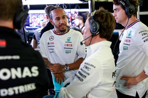 HAMILTON Lewis (gbr), Mercedes AMG F1 Team W15, portrait during the Formula 1 Gran Premio de la Ciudad de Mexico 2024, 20th round of the 2024 Formula One World Championship, WM, Weltmeisterschaft from October 25 to 27, 2024 on the Autodromo Hermanos Rodriguez, in Mexico City, Mexico - F1 - MEXICO CITY GRAND PRIX 2024 DPPI Panoramic  241025_R19_USA_DP_F12024GP20MEX_JK595285