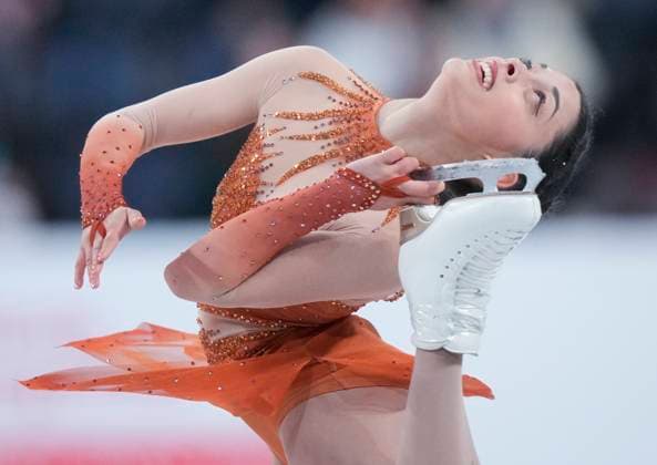 Madeline Schizas of Canada skates during the womens short program at the ISU Figure skating, Eiskunstlauf Skate Canada competition on October 25, 2024 in Halifax, Canada. Noxthirdxpartyxsales  (271160498)