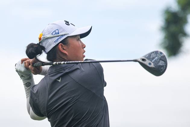 KUALA LUMPUR, - OCTOBER 26: Ruoning Yin of People s Republic of China play a shot during the third round of the 2024 LPGA, Golf Damen Maybank Championship held at Kuala Lumpur Golf and Country Club in Kuala Lumpur, Malaysia on October 26, 2024.(Photo by Hazrin Yeob Men Shah Icon Sportswire) GOLF: OCT 26 LPGA Maybank Championship EDITORIAL USE ONLY Icon3782410261864