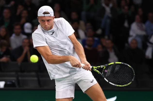 ROLEX PARIS MASTERS TENNIS 2024 Thierry Larret Maxppp. Tennis. Rolex Paris Masters. Accorhotels Arena, Paris (75), le 26 Octobre 2024. Qualifications : Alexandre MULLER (FRA) vs Roberto CARBALLES BAENA (ESP) Paris (75) ACCORHOTELS ARENA ILE DE FRANCE FRANCE  Copyright: xMAXPPPxThierryxLarretx TL_20241026_7109 0775477977st