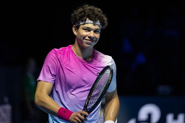 26th October 2024; St. Jakobshalle, Basel, Switzerland; ATP, Tennis Herren 500 Swiss Indoors Basel Tennis, Day 6; Ben Shelton (USA) in action against Arthur Fils (FRA) in the semi finals  ActionPlus12708242 DavidxEmm