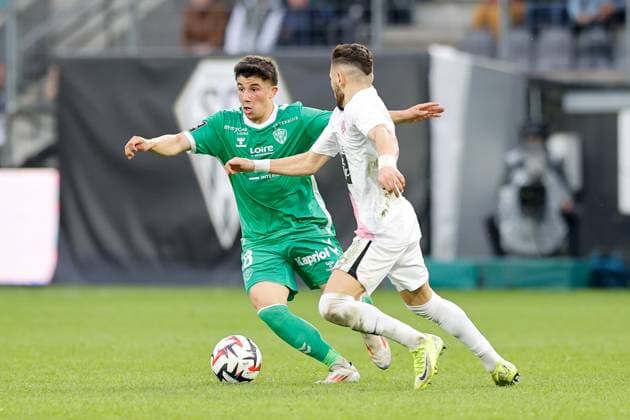Angers SCO v AS Saint-Etienne - Ligue 1 MCDonald s 2024 2025 06 Benjamin BOUCHOUARI (asse) during the Ligue 1 MCDonald s match between Angers and Saint Etienne at Stade Jean Bouin on October 26, 2024 in Angers, France. Angers France  Copyright: xFEPx 776228906