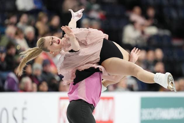October 26, 2024, Halifax, Ns, Canada: Ice Dancers Alicia Fabbri and Paul Ayer, of Canada, compete in rhythm dance at the Skate Canada International Figure skating, Eiskunstlauf competition in Halifax on Saturday, October 26, 2024. Alicia Fabbri, Paul Ayer - ZUMAc35_ 20241026_zaf_c35_006 Copyright: xDarrenxCalabresex
