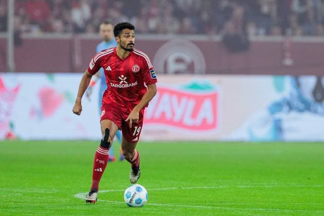 2 Soccer Bundesliga Fortuna Düsseldorf 1895 1 FC Kaiserslautern 26 10 2024 Emmanuel Iyoha Fortuna Düsseldorf, 19 on the ball 2 Soccer Bundesliga, Fortuna Düsseldorf 1895 1 FC Kaiserslautern, Düsseldorf, Merkur Spiel Arena on 26 10 2024 DFL REGULATIONS PROHIBIT ANY USE OF PHOTOGRAPHS AS IMAGE SEQUENCES AND OR QUASI VIDEO Copyright: xBEAUTIFULxSPORTS Wunderlx