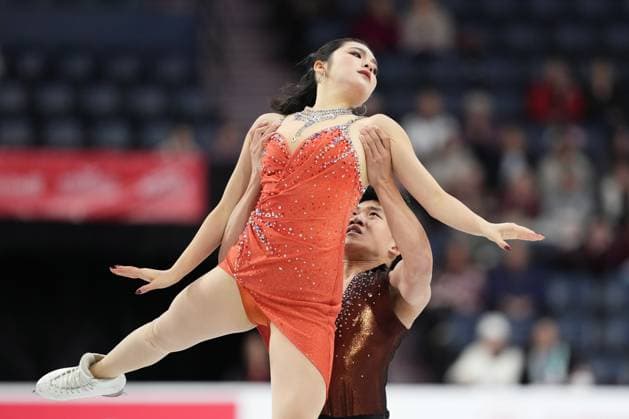 October 26, 2024, Halifax, Ns, Canada: Ice Dancers Hannah Lim and Ye Quan, of South Korea, compete in rhythm dance at the Skate Canada International Figure skating, Eiskunstlauf competition in Halifax on Saturday, October 26, 2024. Hannah Lim, Ye Quan - ZUMAc35_ 20241026_zaf_c35_019 Copyright: xDarrenxCalabresex