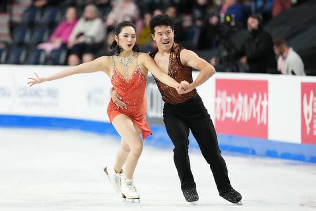 October 26, 2024, Halifax, Ns, Canada: Ice Dancers Hannah Lim and Ye Quan, of South Korea, compete in rhythm dance at the Skate Canada International Figure skating, Eiskunstlauf competition in Halifax on Saturday, October 26, 2024. Hannah Lim, Ye Quan - ZUMAc35_ 20241026_zaf_c35_020 Copyright: xDarrenxCalabresex