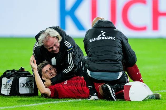 2 Soccer Bundesliga Fortuna Düsseldorf 1895 1 FC Kaiserslautern 26 10 2024 Dawid Kownacki Fortuna Düsseldorf, 24 must be treated on the pitch 2 Soccer Bundesliga, Fortuna Düsseldorf 1895 1 FC Kaiserslautern, Düsseldorf, Merkur Spiel Arena on 26 10 2024 DFL REGULATIONS PROHIBIT ANY USE OF PHOTOGRAPHS AS IMAGE SEQUENCES AND OR QUASI VIDEO Copyright: xBEAUTIFULxSPORTS Wunderlx