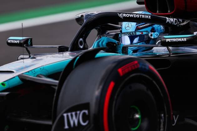 63 RUSSELL George (gbr), Mercedes AMG F1 Team W15, action during the Formula 1 Gran Premio de la Ciudad de Mexico 2024, 20th round of the 2024 Formula One World Championship, WM, Weltmeisterschaft from October 25 to 27, 2024 on the Autodromo Hermanos Rodriguez, in Mexico City, Mexico - F1 - MEXICO CITY GRAND PRIX 2024 DPPI Panoramic  241026_R20_MESSICO_DP_AV3_3662