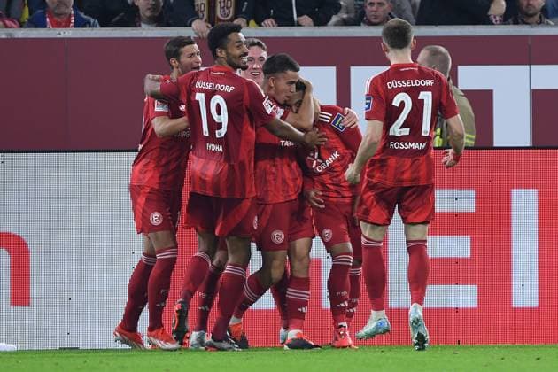 Soccer 2 Bundesliga 10 Matchday Fortuna Düsseldorf 1 FC Kaiserslautern on 26 10 2024 at Merkur Spiel Arena in Düsseldorf Goal celebration for 2 1 by Myron Cedric van Brederode Düsseldorf DFL regulations prohibit any use of photographs as image sequences and or quasi video xRx