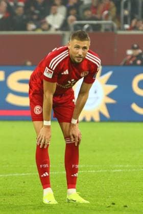 Jona Niemiec 18 Fortuna Duesseldorf Fortuna Duesseldorf vs 1 FC Kaiserslautern, Football, 2 Bundesliga, 10 Matchday, Season 2024 2025, 26 10 2024 DFL REGULATIONS PROHIBIT ANY USE OF PHOTOGRAPHS AS IMAGE SEQUENCES AND OR QUASI VIDEO Foto kolbert press Ant Palmer Merkur Spiel Arena NRW Germany Copyright: xkolbert-press AntxPalmerx