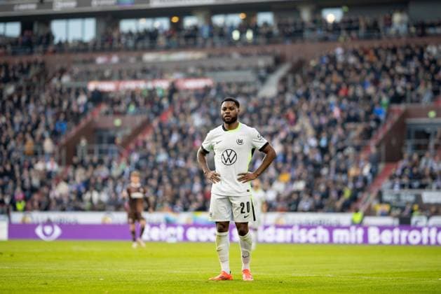 Hamburg, October 26, 2024 Football, 1 Bundesliga 2024 25, FC St Pauli VfL Wolfsburg Ridle Baku VfL Wolfsburg, 20 DFL REGULATIONS PROHIBIT ANY USE OF PHOTOGRAPHS AS IMAGE SEQUENCES AND OR QUASI VIDEO