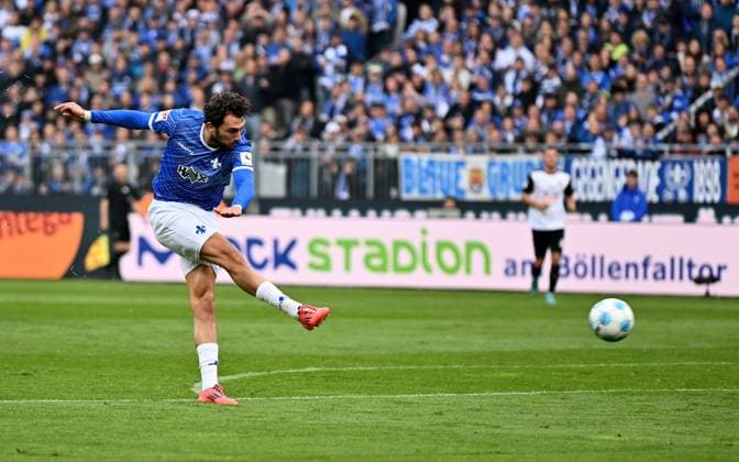 27 10 2024, xfux, Fußball 2 Bundesliga, SV Darmstadt 98 SSV Ulm 1846, emspor, v l Torschuetze Torschütze Fraser Hornby SV Darmstadt 98 Goal scored, Tor zum 1 0 DFL DFB REGULATIONS PROHIBIT ANY USE OF PHOTOGRAPHS as IMAGE SEQUENCES and or QUASI VIDEO Darmstadt
