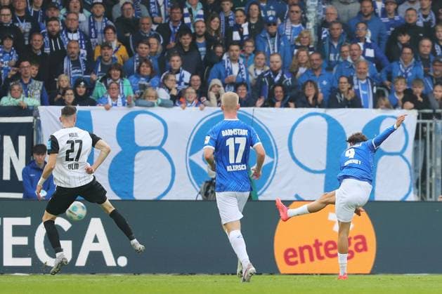 27 10 2024, xtvx, Fußball 2 Bundesliga, SV Darmstadt 98 SSV Ulm 1846 emspor, v l Goal scored, Tor zum 1 0 Fraser Hornby SV Darmstadt 98 DFL DFB REGULATIONS PROHIBIT ANY USE OF PHOTOGRAPHS as IMAGE SEQUENCES and or QUASI VIDEO Darmstadt