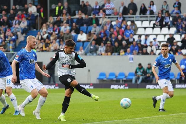 27 10 2024, xtvx, Fußball 2 Bundesliga, SV Darmstadt 98 SSV Ulm 1846 emspor, v l Goal scored, Tor zum 1 1 Aaron Keller SSV Ulm 1846 DFL DFB REGULATIONS PROHIBIT ANY USE OF PHOTOGRAPHS as IMAGE SEQUENCES and or QUASI VIDEO Darmstadt