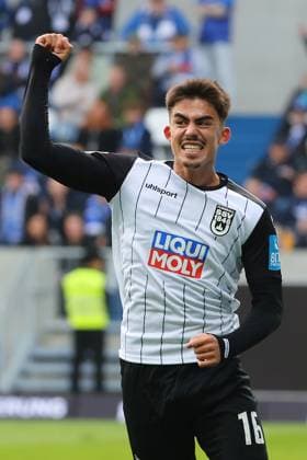 27 10 2024, xtvx, Fußball 2 Bundesliga, SV Darmstadt 98 SSV Ulm 1846 emspor, v l Goal scored, Tor zum 1 1 Aaron Keller SSV Ulm 1846 Torjubel, Goal celebration, celebrate the goal, celebrates scoring DFL DFB REGULATIONS PROHIBIT ANY USE OF PHOTOGRAPHS as IMAGE SEQUENCES and or QUASI VIDEO Darmstadt