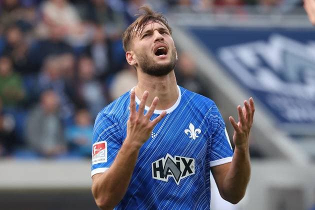 2024 10 28 xJFAx 2 Bundesliga SV Darmstadt 98 SSV Ulm 1846 v l , Kilian Julian Corredor SV Darmstadt 98 enttaeuscht, enttaeuscht schauend, dissapointed, traurig, frustiert, frust, gefrustet DFL DFB REGULATIONS PROHIBIT ANY USE OF PHOTOGRAPHS as IMAGE SEQUENCES and or QUASI VIDEO Copyright: JoaquimxFerreira