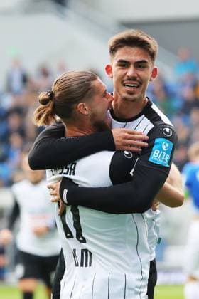 27 10 2024, xtvx, Fußball 2 Bundesliga, SV Darmstadt 98 SSV Ulm 1846 emspor, v l Goal scored, Tor zum 1 1 Aaron Keller SSV Ulm 1846 Torjubel, Goal celebration, celebrate the goal, celebrates scoring Dennis Chessa SSV Ulm 1846 Aaron Keller SSV Ulm 1846 DFL DFB REGULATIONS PROHIBIT ANY USE OF PHOTOGRAPHS as IMAGE SEQUENCES and or QUASI VIDEO Darmstadt