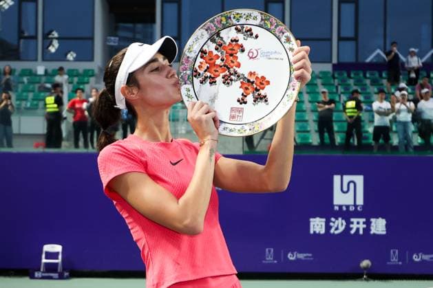 GUANGZHOU, CHINA - OCTOBER 27: Olga Danilovic of Serbia celebrates after winning the Women s Singles Final match against Caroline Dolehide of United States on day 7 of 2024 Guangzhou Open at Nansha International Tennis Centre on October 27, 2024 in Guangzhou, Guangdong Province of China.  Copyright: xWuxZhizhaox 111526715012