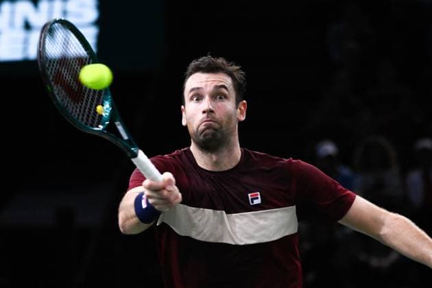 Quentin Halys ( FRA ) during the Rolex Paris Masters at Accor Hotel Arena on October 27, 2024 in Paris, France. ( Photo by Federico Pestellini Panoramic ) TENNIS : Rolex Paris Masters - Paris - 27 10 2024 FedericoPestellini Panoramic 
