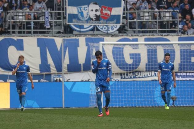 27 10 2024, xgox, Fussball 2 Bundesliga, 1 FC Magdeburg Hannover 96 emspor, v l Xavier Amaechi Magdeburg, 20 enttaeuscht, enttäuscht, schaut enttaeuscht, niedergeschlagen, disappointed DFL DFB REGULATIONS PROHIBIT ANY USE OF PHOTOGRAPHS as IMAGE SEQUENCES and or QUASI VIDEO Magdeburg