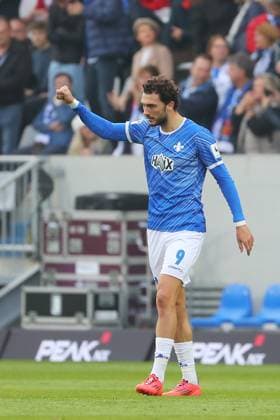 27 10 2024, xtvx, Fußball 2 Bundesliga, SV Darmstadt 98 SSV Ulm 1846 emspor, v l Goal scored, Tor zum 1 0 Fraser Hornby SV Darmstadt 98 Torjubel, Goal celebration, celebrate the goal, celebrates scoring DFL DFB REGULATIONS PROHIBIT ANY USE OF PHOTOGRAPHS as IMAGE SEQUENCES and or QUASI VIDEO Darmstadt