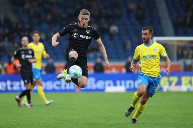 Braunschweig vs Münster, 2 BL Braunschweig, 27 10 2024, FOOTBALL Eintracht Braunschweig vs SC Preußen Münster, 2 BL, Season 2024 25 Jano Ter Horst Münster , Robin Krauße Eintracht Braunschweig Braunschweig
