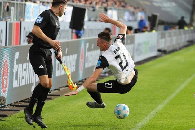 27 10 2024, xtvx, Soccer 2 Bundesliga, SV Darmstadt 98 SSV Ulm 1846 emspor, v l Niklas Kolbe SSV Ulm 1846 DFL DFB REGULATIONS PROHIBIT ANY USE OF PHOTOGRAPHS as IMAGE SEQUENCES and or QUASI VIDEO Darmstadt