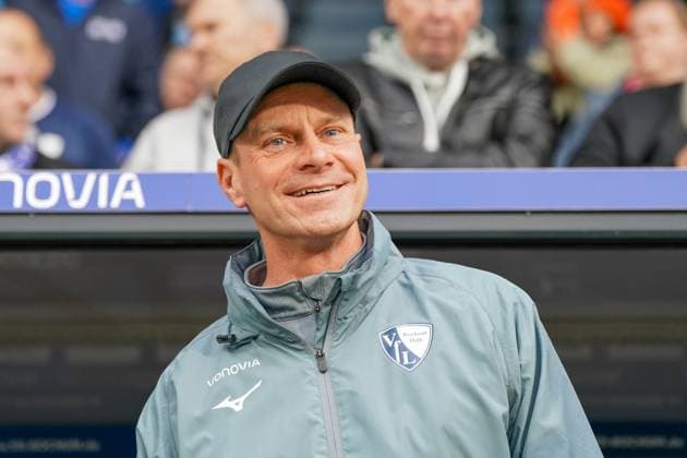 Soccer Bundesliga, Season 2024 2025, Matchday 8 VfL Bochum vs FC Bayern Munich Vonovia Ruhrstadion Bochum Coach Markus Feldhoff VfL Bochum Copyright: xJOERANxSTEINSIEKx