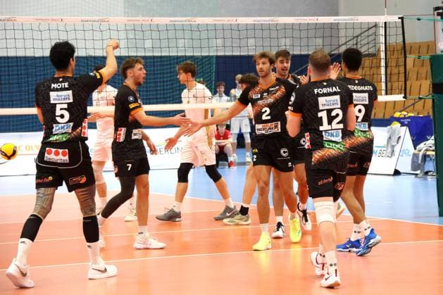DEU, DVV, 1 VBL, VC Olympia Berlin vs BR Volleys , 27 10 2024, Hohenschoenhausen, Berlin, DEU, DVV, 1 VBL, VC Olympia Berlin vs BR Volleys , in the picture BR Volleys player circle Photo Juergen Engler nordphoto GmbH nordphotoxGmbHx xEngler nph00076