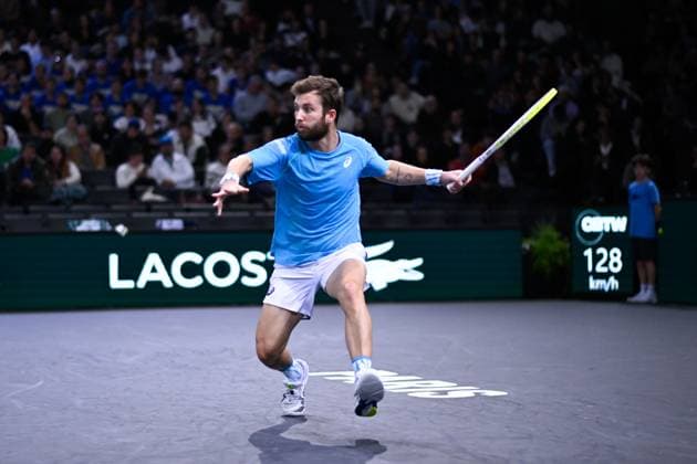 Corentin Moutet ( FRA ) during the Rolex Paris Masters at Accor Hotel Arena on October 27, 2024 in Paris, France. ( Photo by Federico Pestellini Panoramic ) TENNIS : Rolex Paris Masters - Paris - 27 10 2024 FedericoPestellini Panoramic 