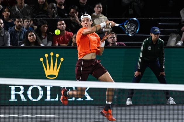 Arthur Cazaux ( FRA ) during the Rolex Paris Masters at Accor Hotel Arena on October 27, 2024 in Paris, France. ( Photo by Federico Pestellini Panoramic ) TENNIS : Rolex Paris Masters - Paris - 27 10 2024 FedericoPestellini Panoramic 