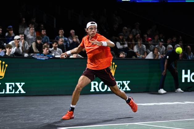 Arthur Cazaux ( FRA ) during the Rolex Paris Masters at Accor Hotel Arena on October 27, 2024 in Paris, France. ( Photo by Federico Pestellini Panoramic ) TENNIS : Rolex Paris Masters - Paris - 27 10 2024 FedericoPestellini Panoramic 