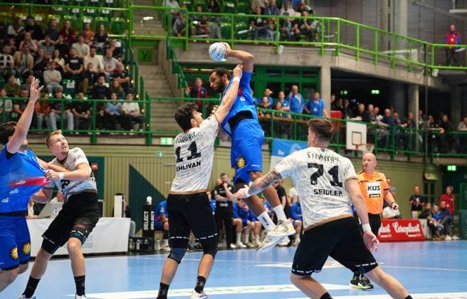 2 Handball Bundesliga, Bergischer HC vs HC Elbflorenz, 27 10 2024 Djibril M Bengue Bergischer HC 11 2 Handball Bundesliga, Bergischer HC vs HC Elbflorenz, 27 10 2024,Uni Halle,Wuppertal,Germany on 27 10 24 Copyright: xBEAUTIFULxSPORTS Henrichsx