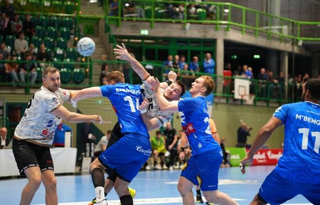 2 Handball Bundesliga, Bergischer HC vs HC Elbflorenz, 27 10 2024 Timo Löser HC Elbflorenz Dresden 55 2 Handball Bundesliga, Bergischer HC vs HC Elbflorenz, 27 10 2024,Uni Halle,Wuppertal,Germany on 27 10 24 Copyright: xBEAUTIFULxSPORTS Henrichsx