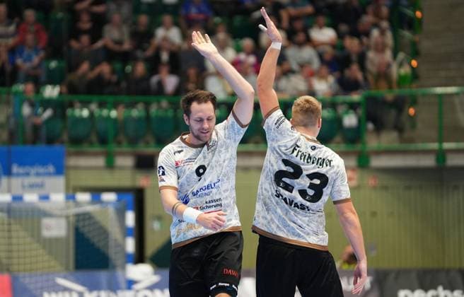 2 Handball Bundesliga, Bergischer HC vs HC Elbflorenz, 27 10 2024 Julius Dierberg HC Elbflorenz Dresden 9 and Ivar Stavast HC Elbflorenz Dresden 23 celebrate the goal 2 Handball Bundesliga, Bergischer HC vs HC Elbflorenz, 27 10 2024,Uni Halle,Wuppertal,Germany on 27 10 24 Copyright: xBEAUTIFULxSPORTS Henrichsx
