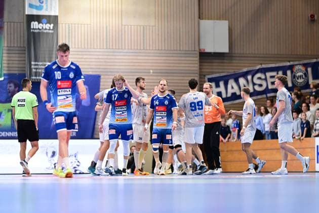 Handball I Men I Season 2024 2025 I 2 HBL I 9 Matchday I VfL Lübeck Schwartau Dessau Rosslauer HV 06 I 27 10 2024 Looks disappointed, saddened, depressed, frustrated, crestfallen, offended, dejected, dissatisfied, disillusioned, bad-tempered Players of VfL Lübeck Schwartau Hanseatic City of Lübeck Hansehalle Schleswig Holstein Germany Copyright: xLobeca FelixxSchlikisx