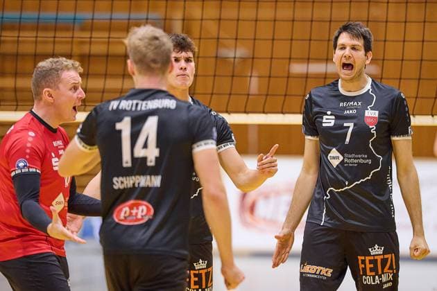 Joy of Timon Schippmann TV Rottenburg, 07 and the Rottenburg team about his successful action GER, TuS Kriftel against TV Rottenburg,Volleyball, DVV Pokal, Quali Round of 16, Season 2024 2025, 27 10 24 GER, TuS Kriftel against TV Rottenburg,Volleyball, DVV Pokal, Quali Round of 16, Season 2024 2025, 27 10 24 Kriftel Copyright: xGeraldxOelze-dexStoppany,xEibnerx EP-ODS