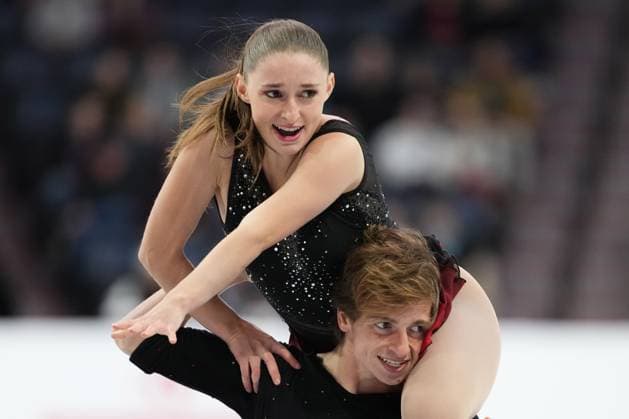 October 27, 2024, Halifax, Ns, Canada: Ice dancers Oona Brown and Gage Brown of the United States compete in the free dance event at the Skate Canada International Figure skating, Eiskunstlauf competition in Halifax on Sunday, October 27, 2024. Oona Brown, Gage Brown  - ZUMAc35_ 20241027_zaf_c35_058 Copyright: xDarrenxCalabresex