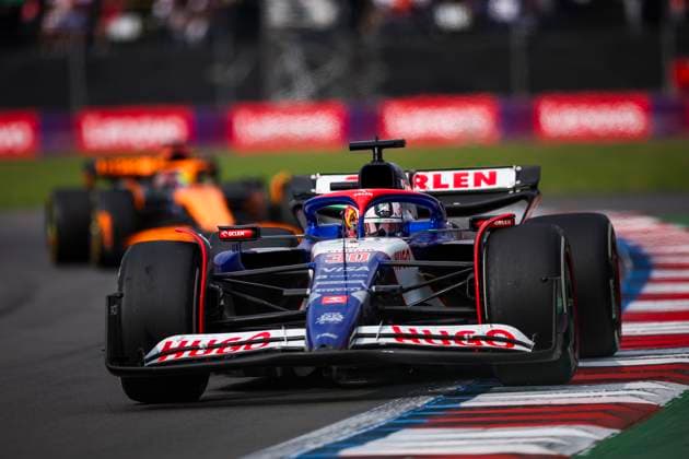 30 LAWSON Liam (nzl), Visa Cash App RB F1 Team VCARB 01, action during the Formula 1 Gran Premio de la Ciudad de Mexico 2024, 20th round of the 2024 Formula One World Championship, WM, Weltmeisterschaft from October 25 to 27, 2024 on the Autodromo Hermanos Rodriguez, in Mexico City, Mexico - F1 - MEXICO CITY GRAND PRIX 2024 DPPI Panoramic  241027_R20_MESSICO_EA025279