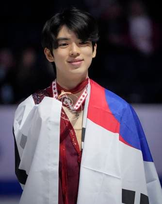 Junhwan Cha of Korea pose at the ISU Figure skating, Eiskunstlauf Skate Canada competition on October 27, 2024 in Halifax, Canada. Cha finished third. Noxthirdxpartyxsales  (271370347)