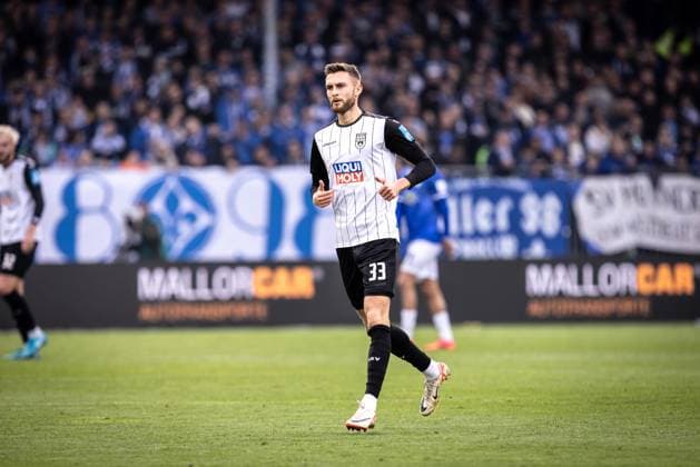 Soccer Men 2 Bundesliga 10 Matchday Season 2024 2025 SV Darmstadt 98 SSV Ulm 1846 Soccer 1 1 27 10 2024 33 Felix Higl SSV Ulm DFL regulations prohibit any use of photographs as image sequences and or quasi video Darmstadt Merck Stadion am Böllenfalltor Germany