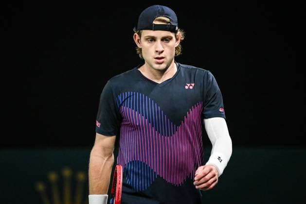 October 27, 2024, Paris, France, France: Zizou BERGS of Belgium during the second qualifying day of the Rolex Paris Masters 1000 tennis tournament at Accor Arena on October 27, 2024 in Paris, France. Paris France - ZUMAm308 20241027_zsp_m308_104 Copyright: xMatthieuxMirvillex
