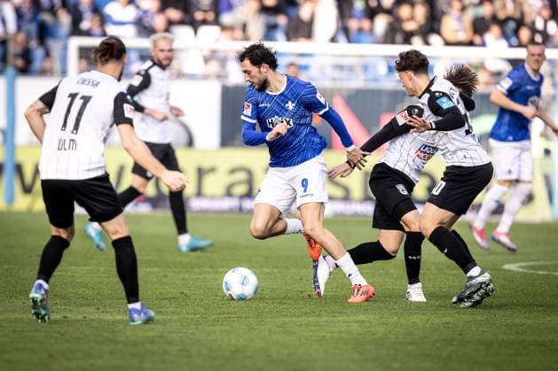 Soccer Men 2 Bundesliga 10 Matchday Season 2024 2025 SV Darmstadt 98 SSV Ulm 1846 Football 1 1 27 10 2024 9 Fraser Hornby SV Darmstadt DFL regulations prohibit any use of photographs as image sequences and or quasi video Darmstadt Merck Stadion am Böllenfalltor Germany