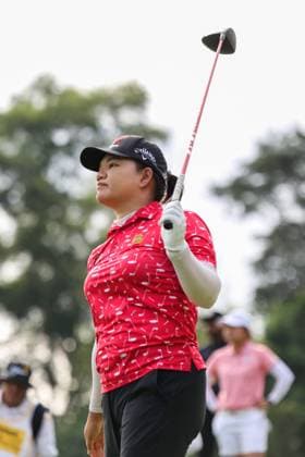 October 27, 2024, Kuala Lumpur, Malaysia: Wichanee Meechai of Thailand plays her shot from the 2nd tee during the final round of Maybank Championship 2024 on Kuala Lumpur Golf & Country Club golf course. Kuala Lumpur Malaysia - ZUMAs197 20241027_aaa_s197_322 Copyright: xFarisxHadziqx