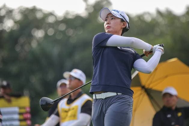 October 27, 2024, Kuala Lumpur, Malaysia: An Na-rin of South Korea plays her shot from the 2nd tee during the final round of Maybank Championship 2024 on Kuala Lumpur Golf & Country Club golf course. Kuala Lumpur Malaysia - ZUMAs197 20241027_aaa_s197_324 Copyright: xFarisxHadziqx