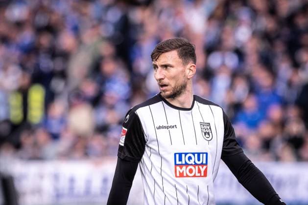 Soccer Men 2 Bundesliga 10 Matchday Season 2024 2025 SV Darmstadt 98 SSV Ulm 1846 Soccer 1 1 27 10 2024 26 Philipp Maier SSV Ulm DFL regulations prohibit any use of photographs as image sequences and or quasi video Darmstadt Merck Stadion am Böllenfalltor Germany