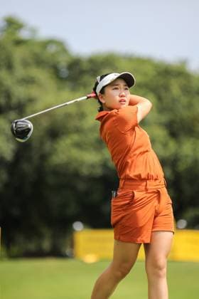 October 27, 2024, Kuala Lumpur, Malaysia: Lucy Li of America plays her shot from the 13th tee during the final round of Maybank Championship 2024 on Kuala Lumpur Golf & Country Club golf course. Kuala Lumpur Malaysia - ZUMAs197 20241027_aaa_s197_356 Copyright: xFarisxHadziqx
