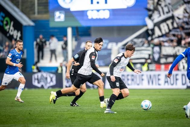 Soccer Men 2 Bundesliga 10 Matchday Season 2024 2025 SV Darmstadt 98 SSV Ulm 1846 Soccer 1 1 27 10 2024 20 Laurin Ulrich SSV Ulm DFL regulations prohibit any use of photographs as image sequences and or quasi video Darmstadt Merck Stadion am Böllenfalltor Germany